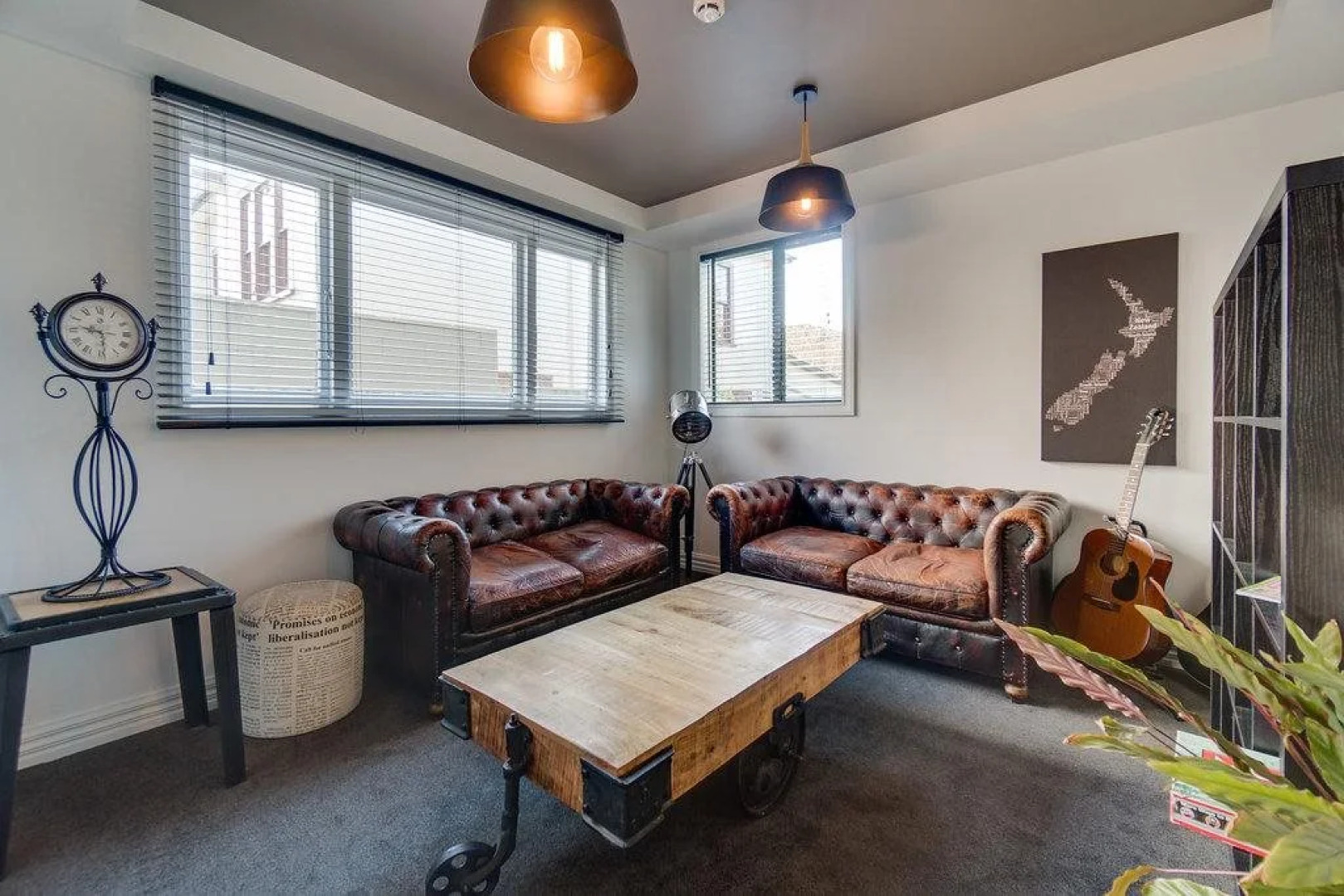 The Innbetween Lodge and Backpackers