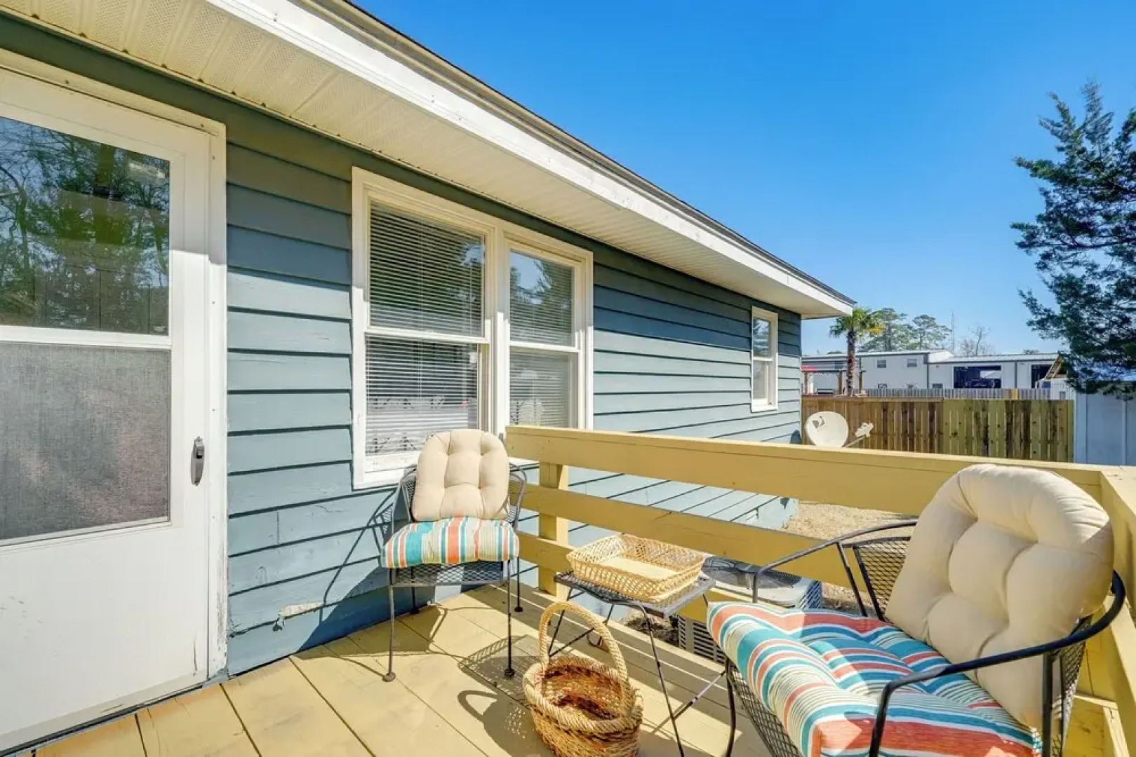 Fall Home Getaway in Surf City Limits