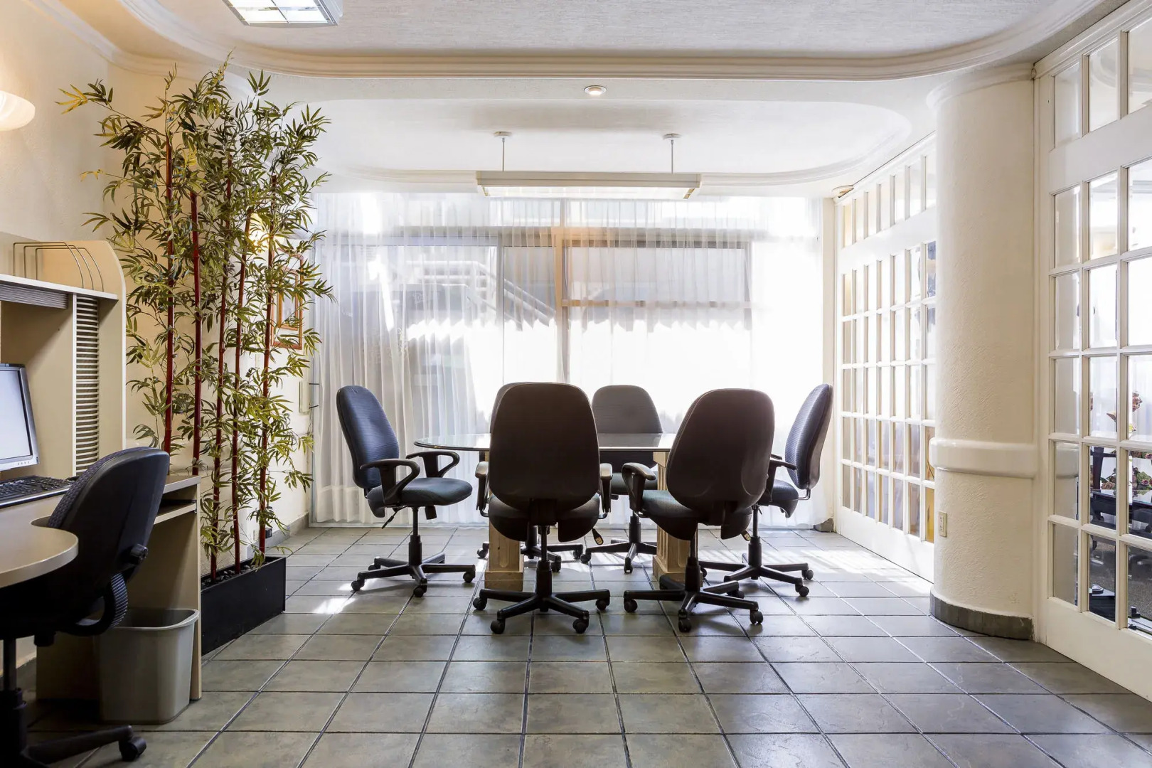 Hotel & Suites Aliana