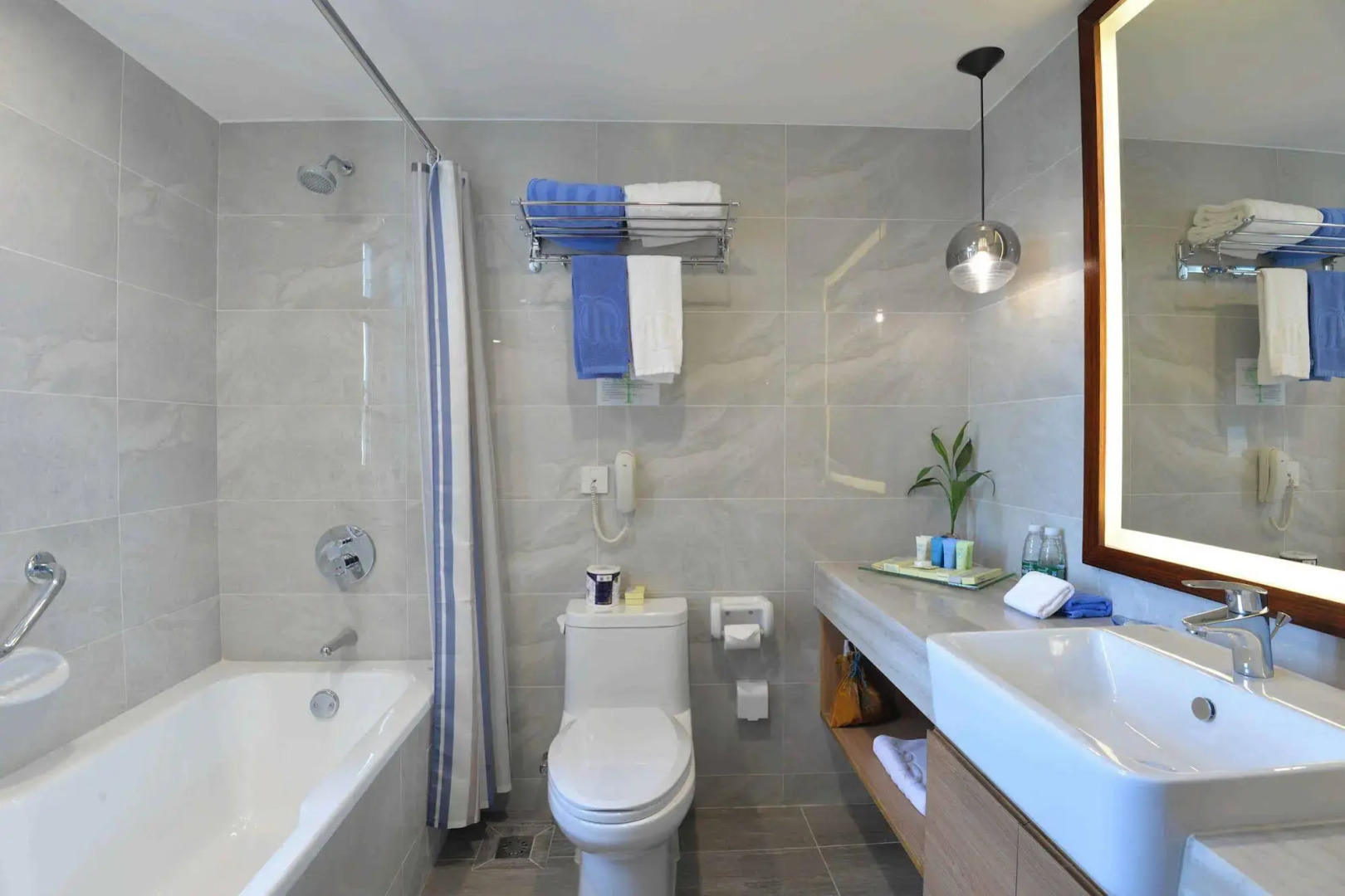 Ming Wah International Convention Centre