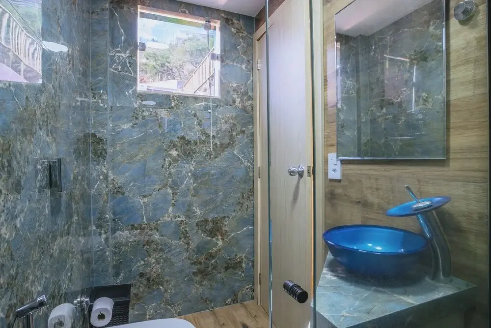 Casa com Piscina Churrasqueira e Vista