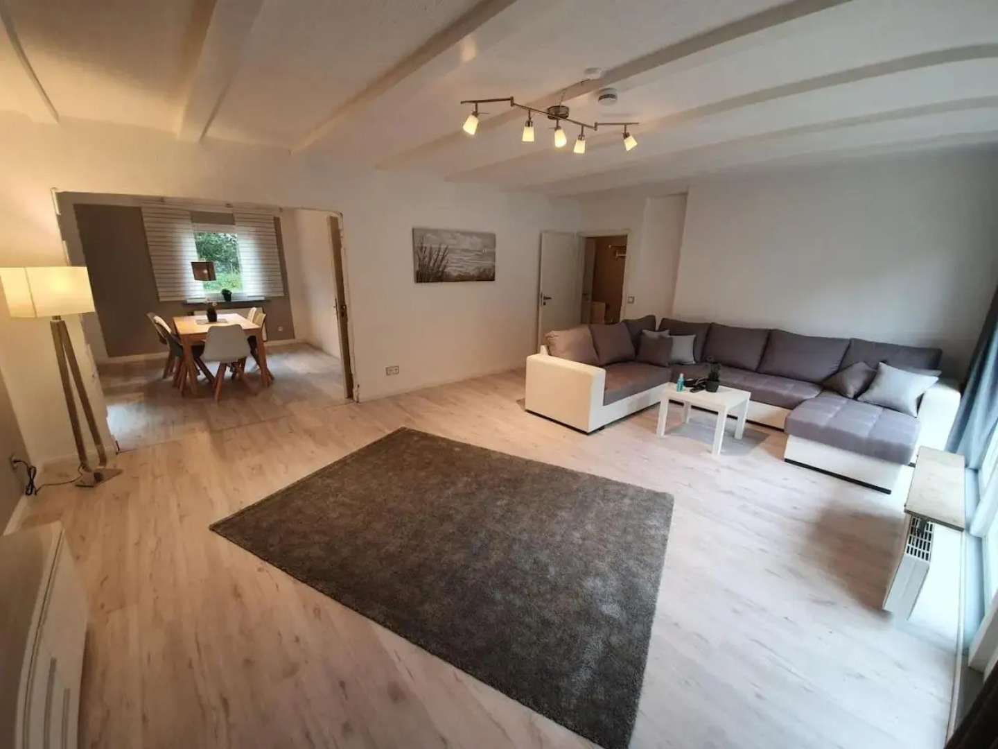 Tolle 125m² Erdgeschoßwohnung im Einzelhaus