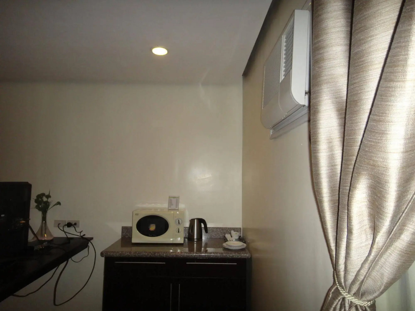 Premiere Citi Suites