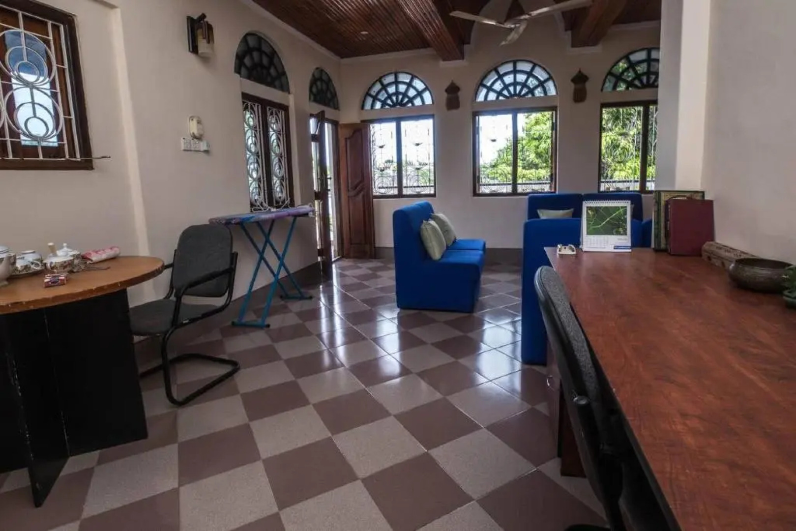 Neverbeen to Lagoon Town