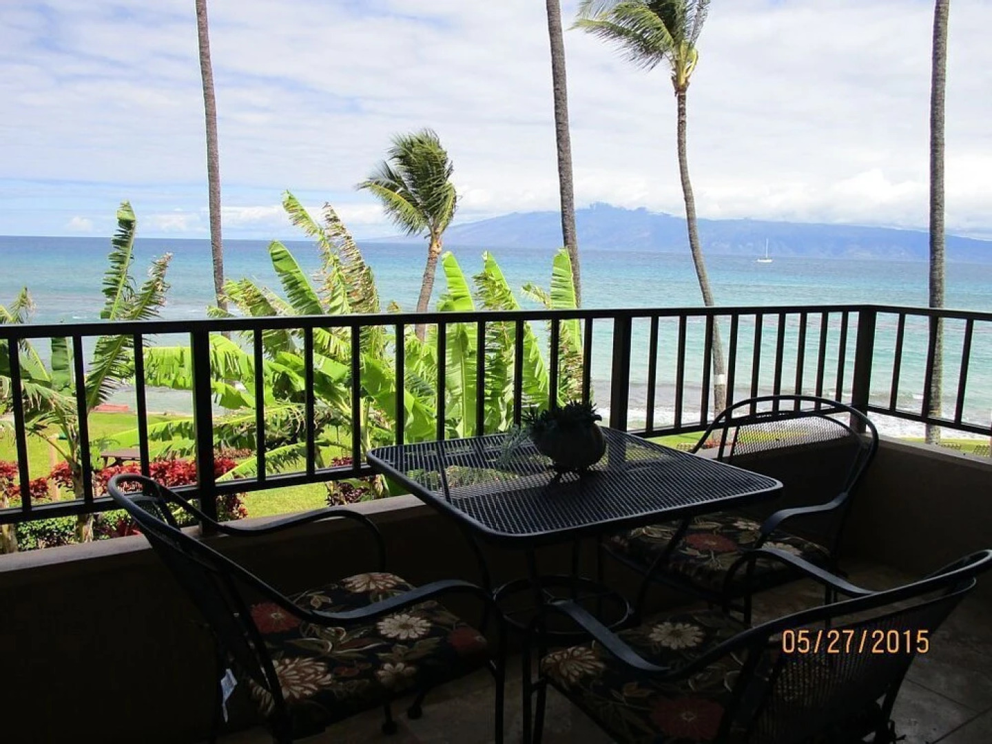 Paki Maui 207 by RedAwning