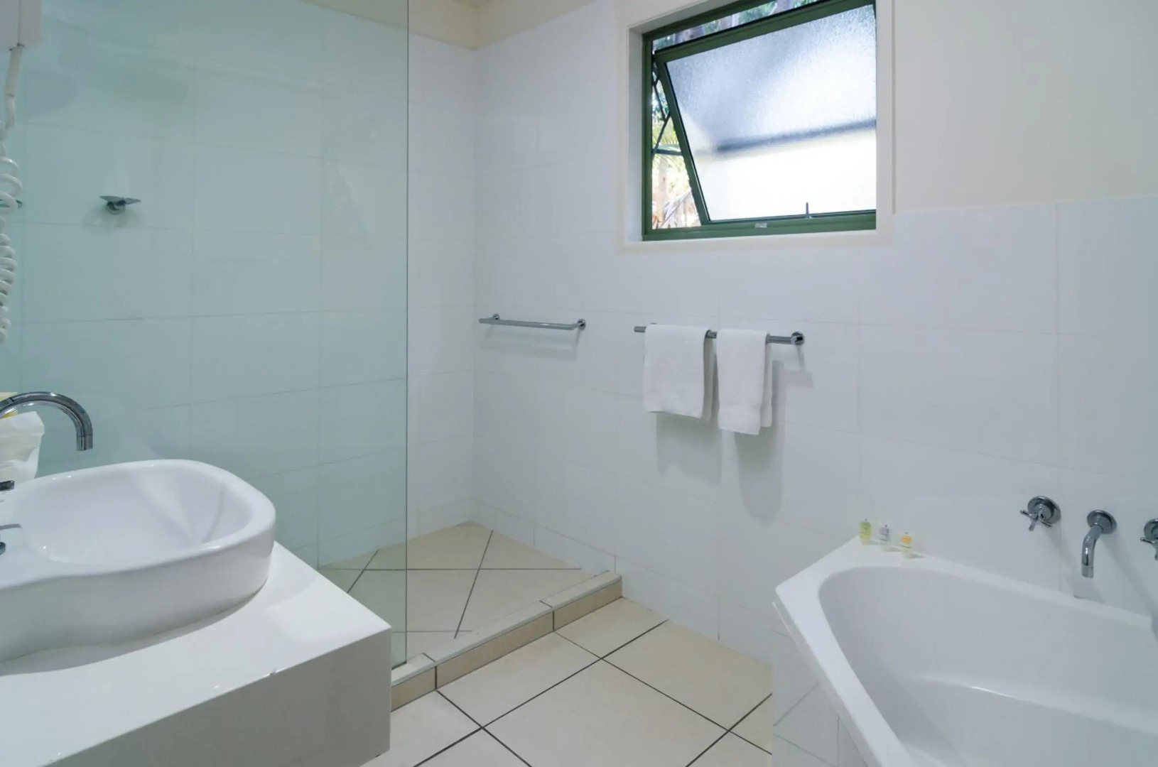 The Retreat Beach Houses