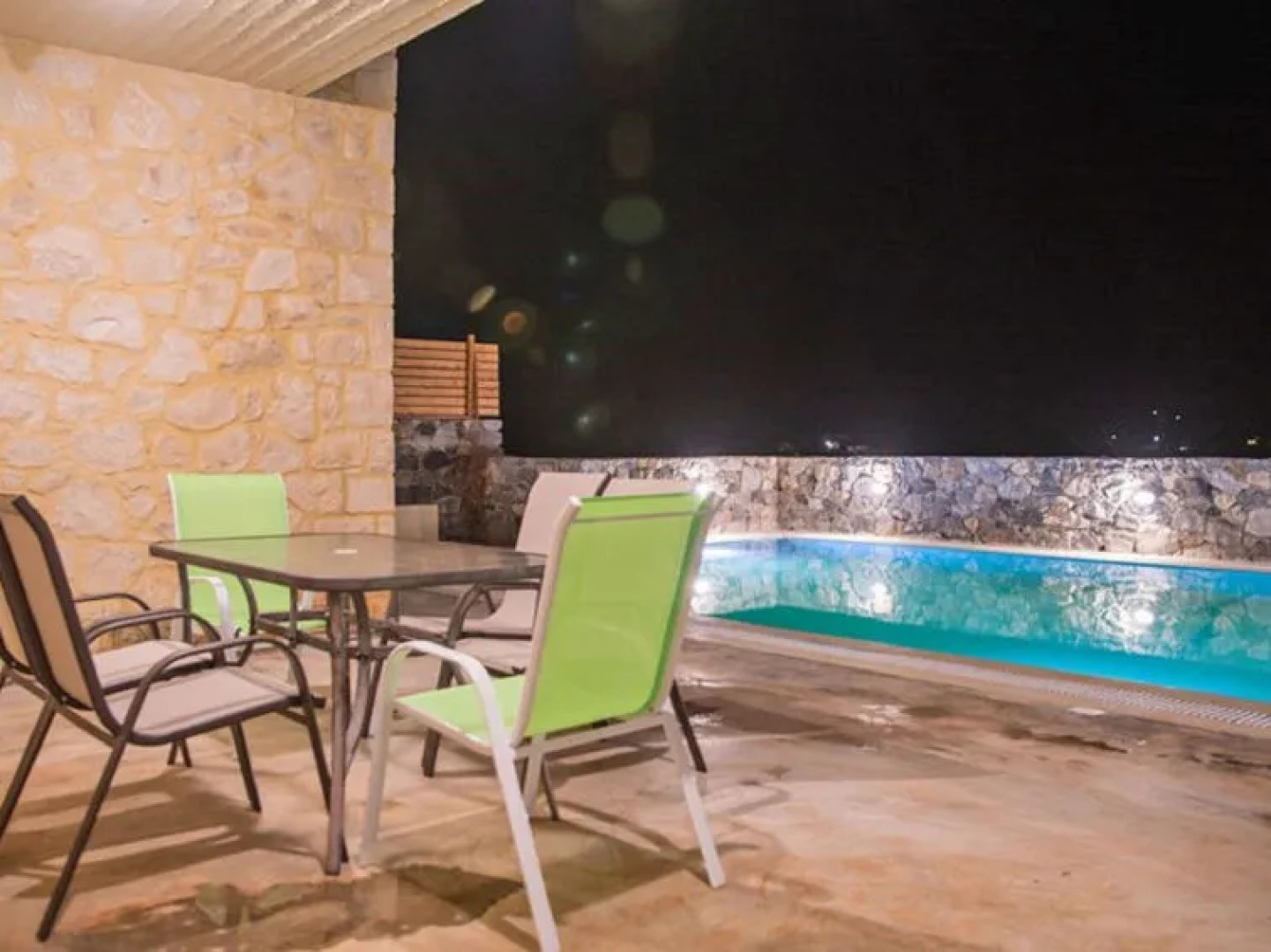 Holiday Home Villa Emerald