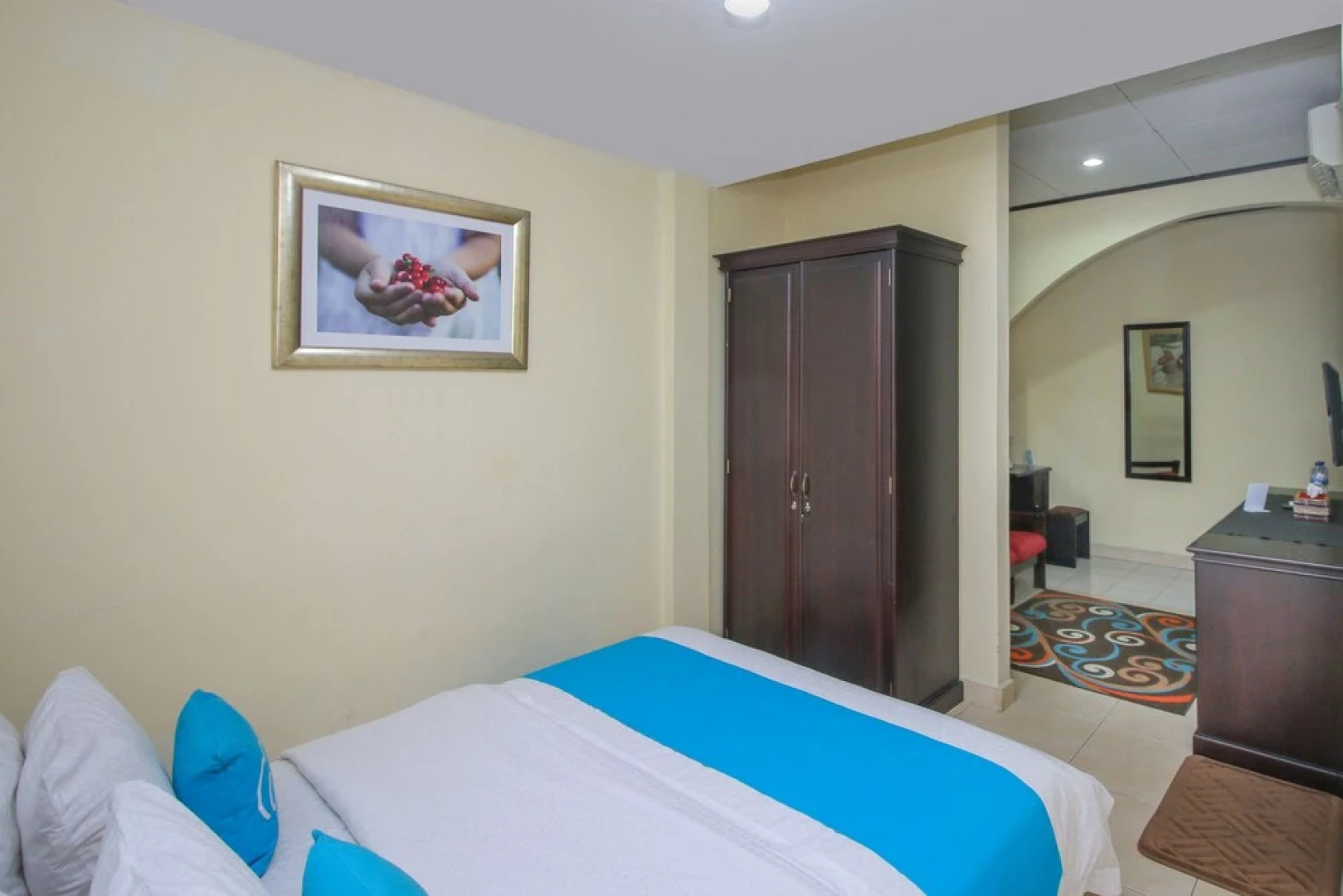 Airy Lansot Sarongsong Lingkungan Satu Tomohon