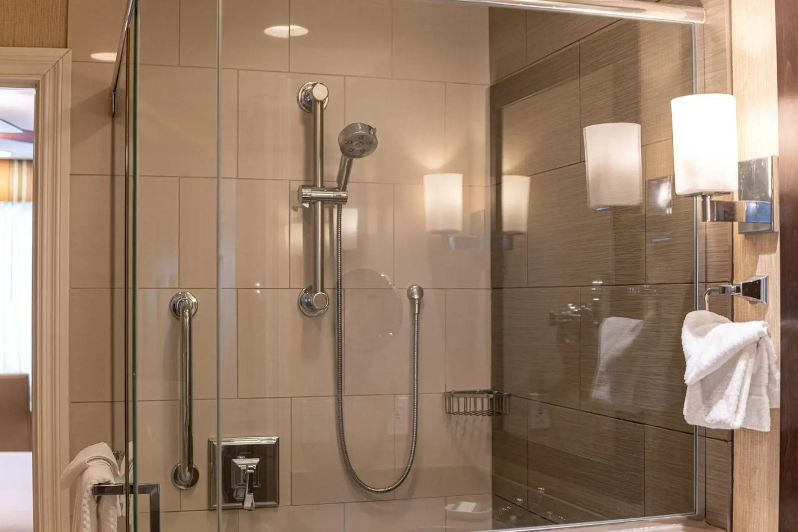 Carlsbad Inn Beach Resort