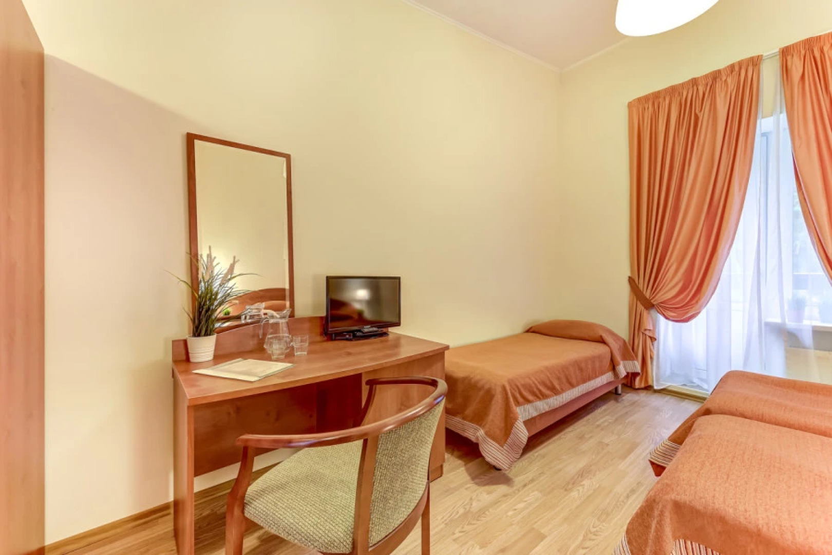 Kurortnyj otel' "Arhitektura zdorov'ja"