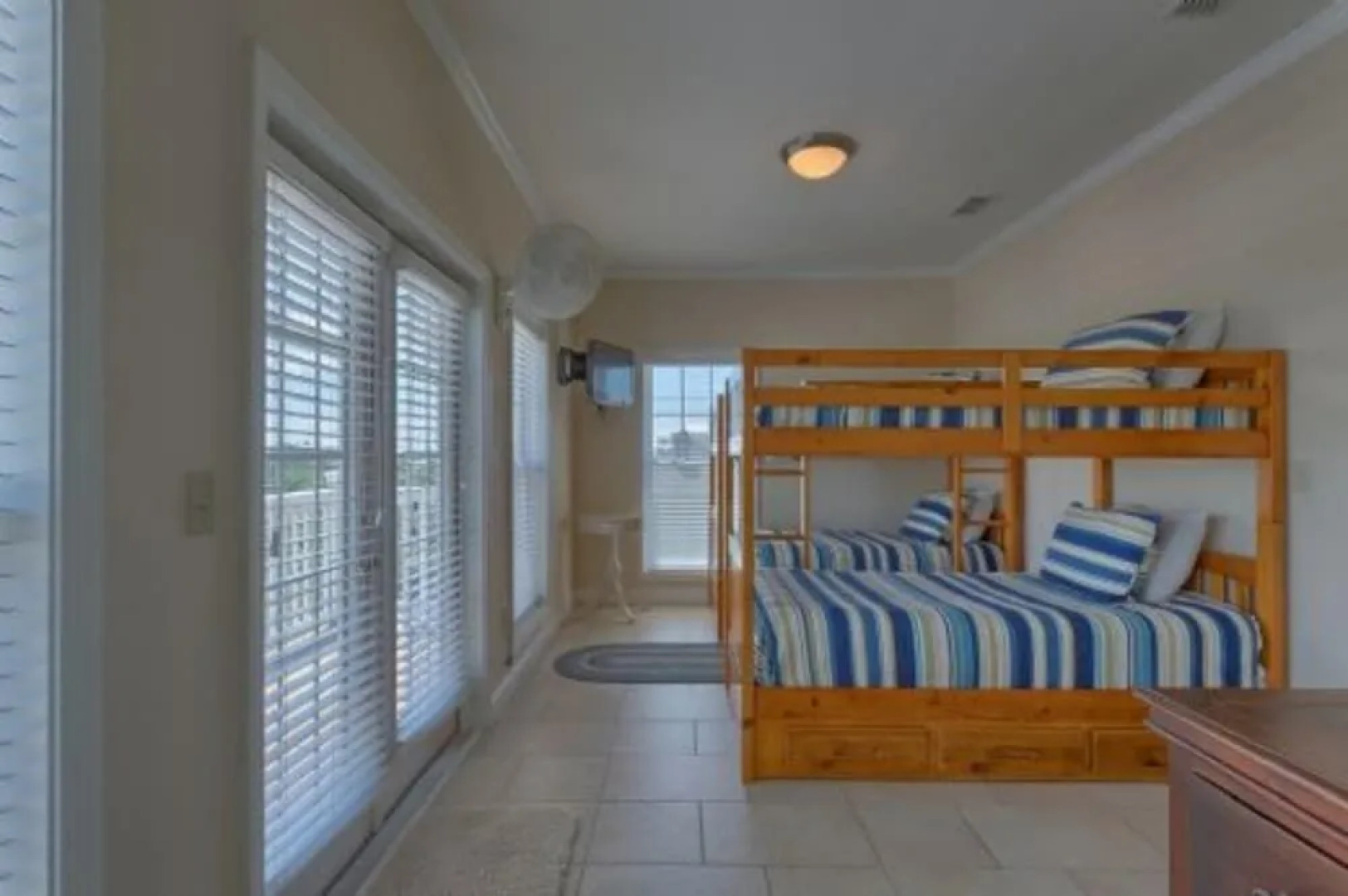 A Rendezvous, No Pets Allowed