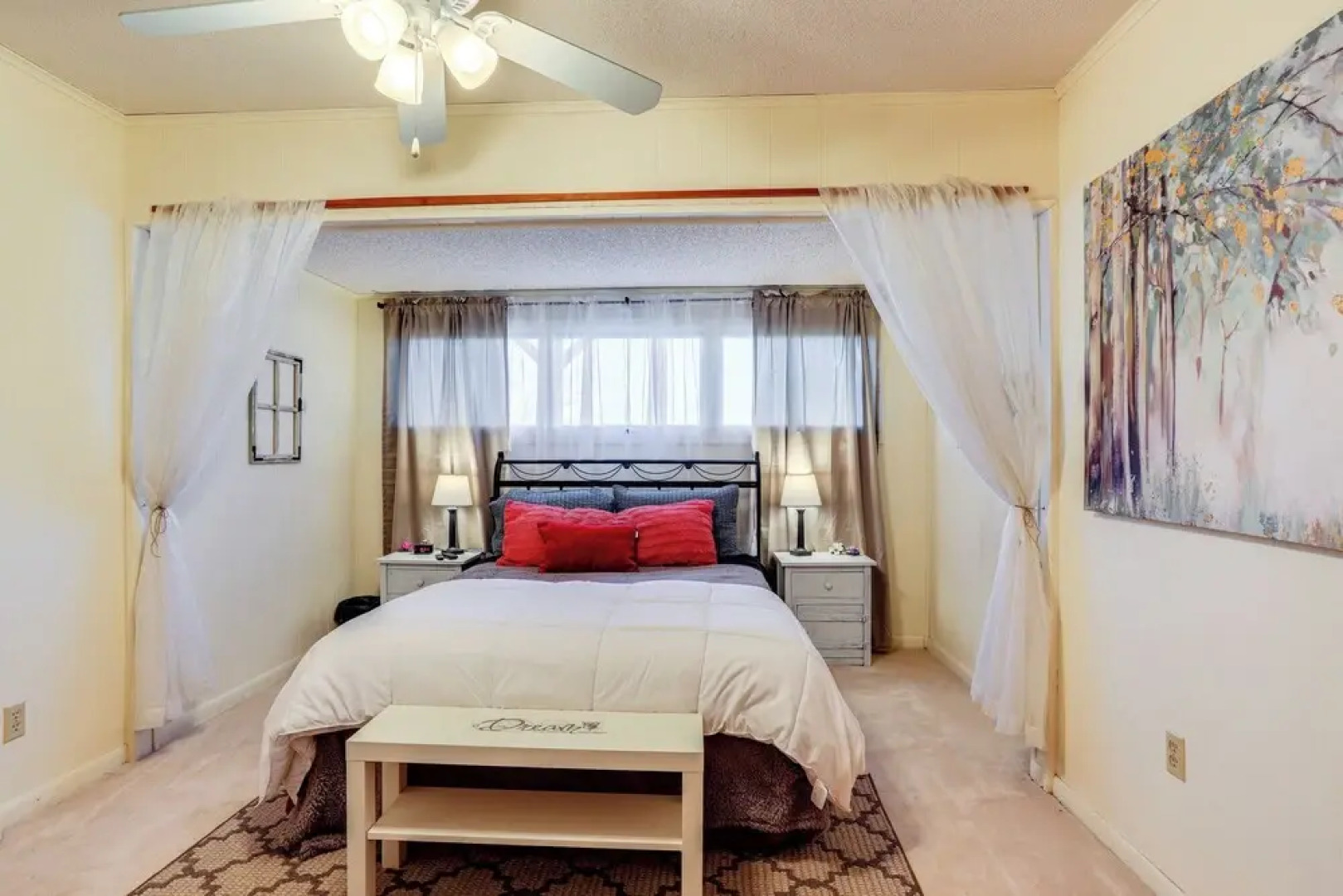 'the Treehouse' in Cherokee Village: Deck & Views