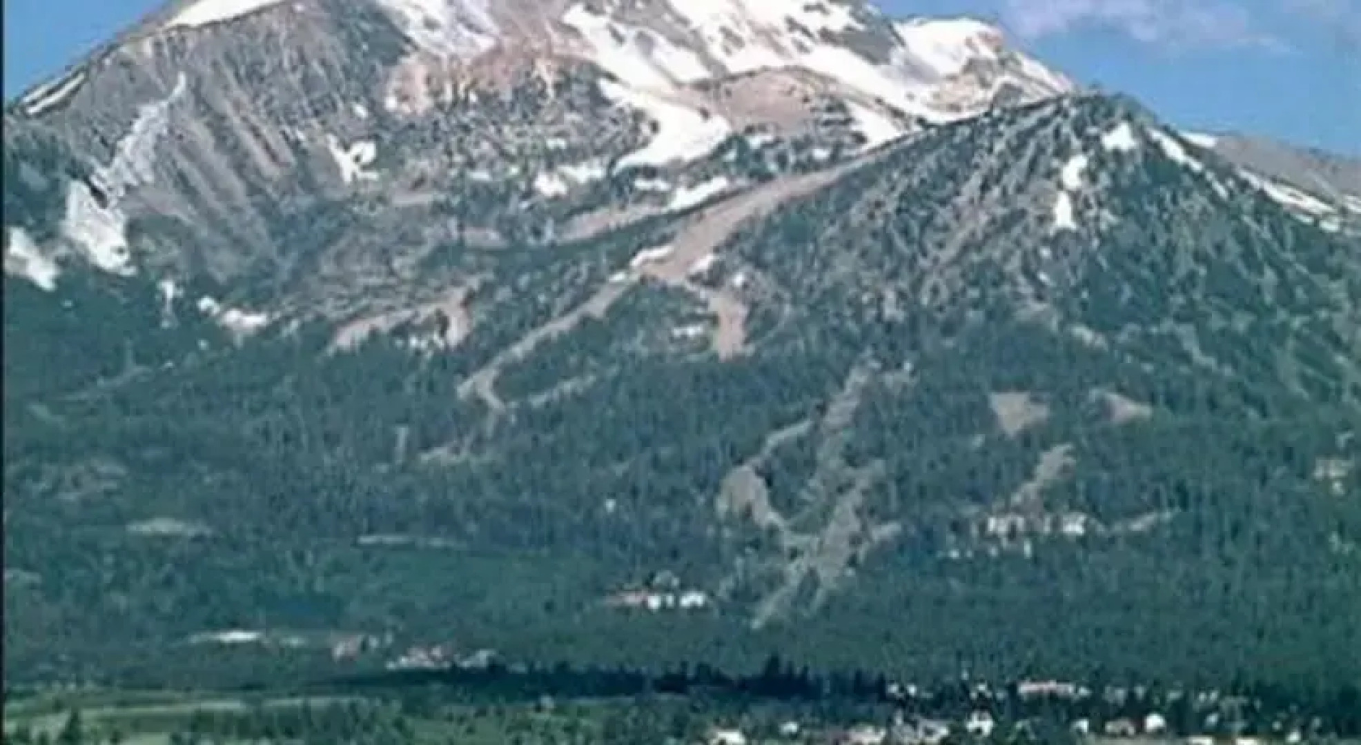 RedAwning Monache at the Village #525