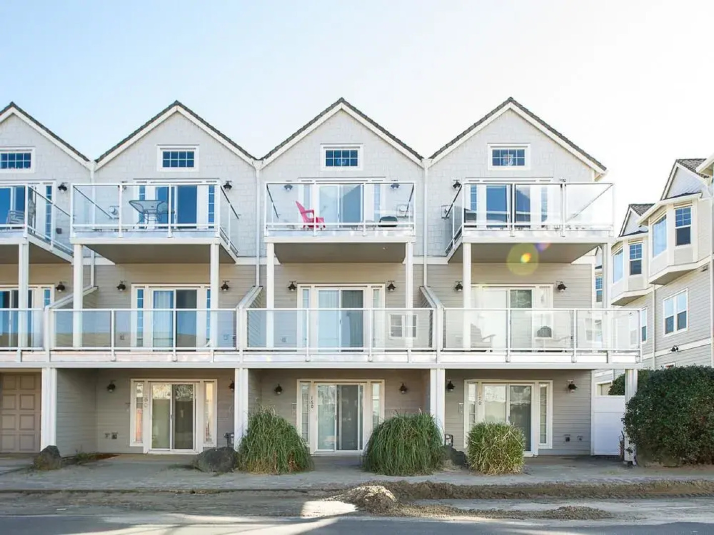 Shell Belle by RedAwning