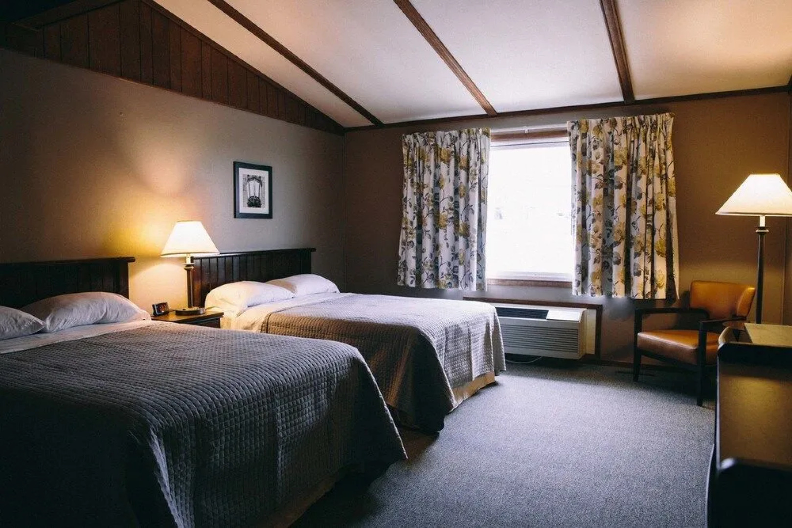 Fannies Supper Club and Motel