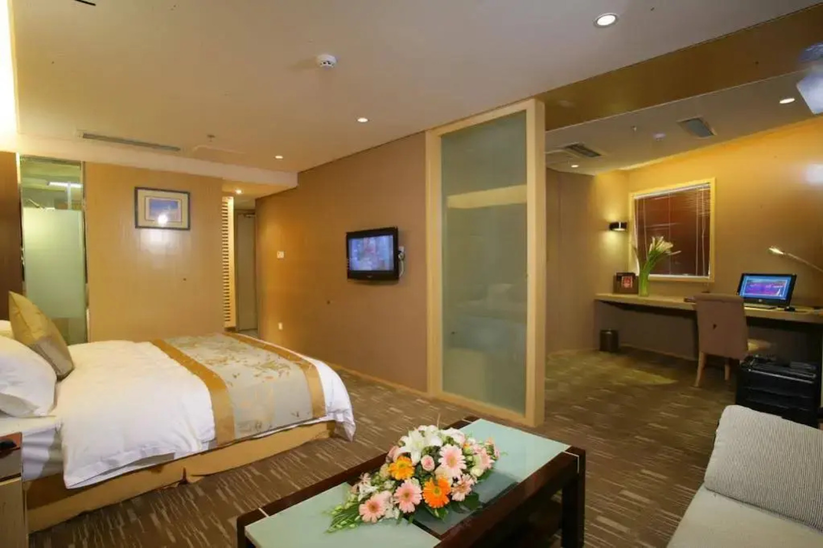 Xin Hua International