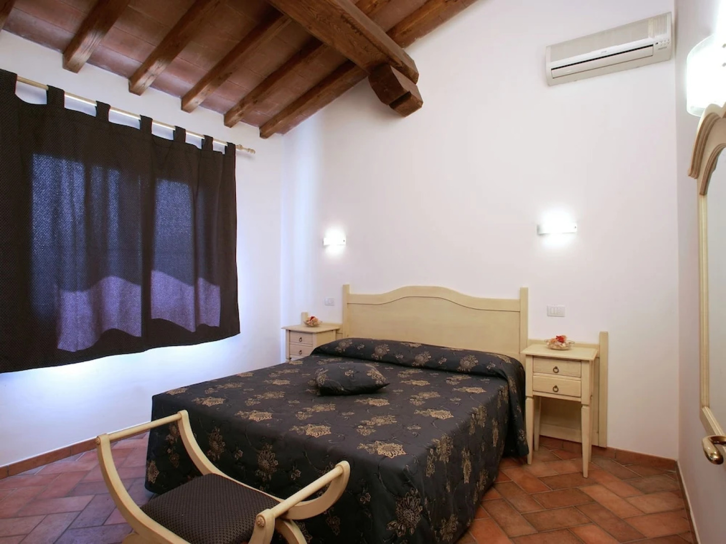 Semi-Detached Holiday Home with AC in the South of Tuscany