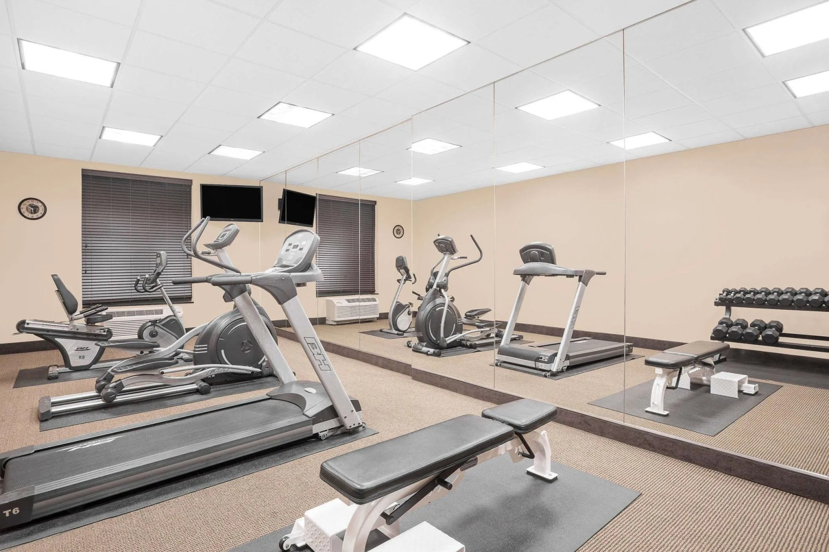 Holiday Inn Express Gulfport Beach by IHG