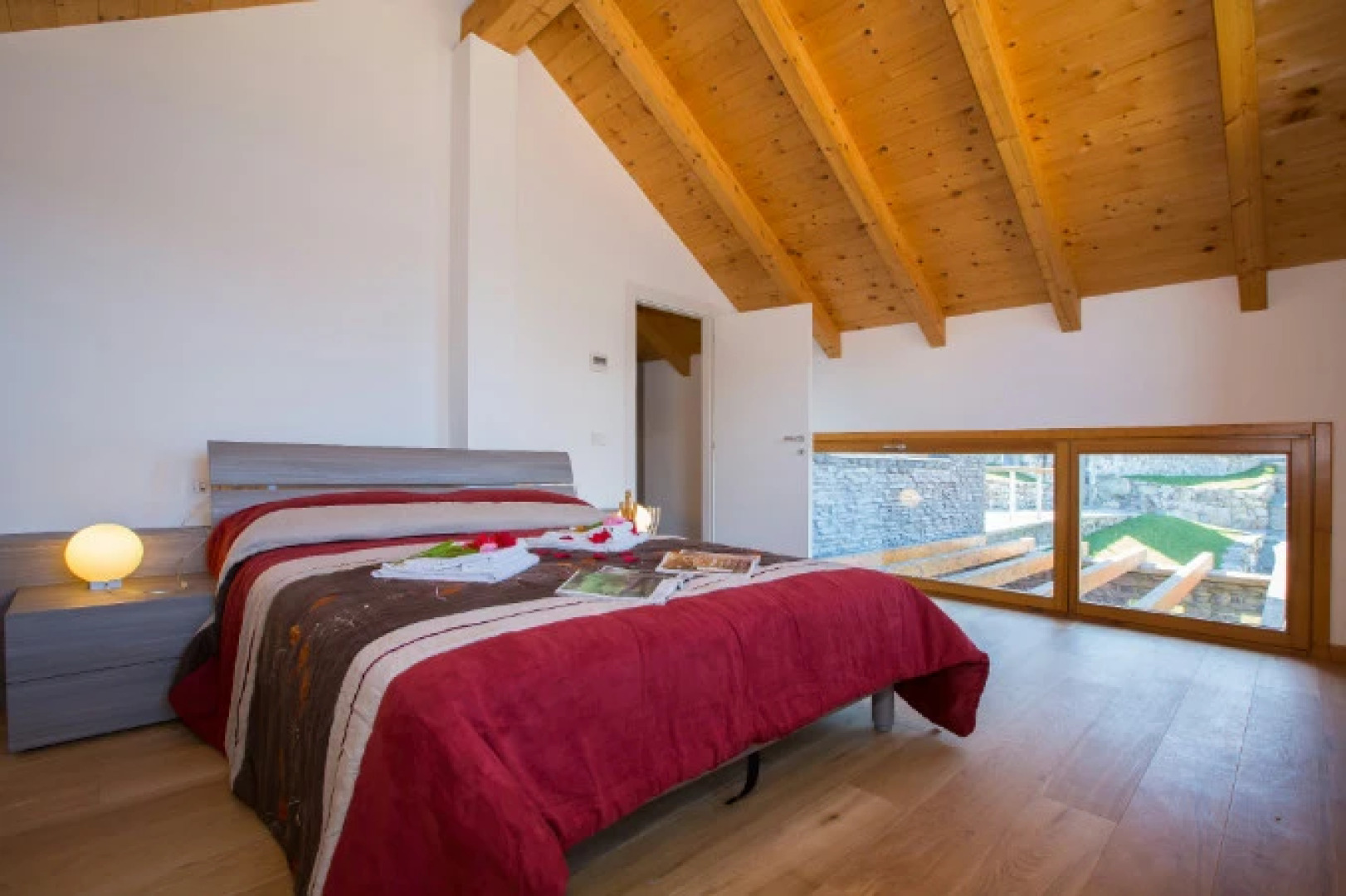 Paradiso del Lago T4