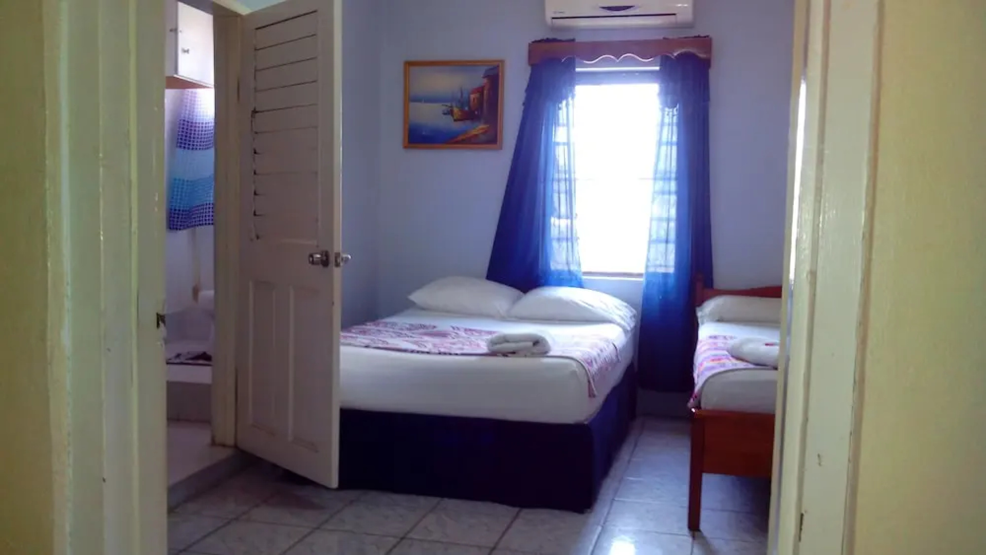 Don Santiago Guesthouse Downtown