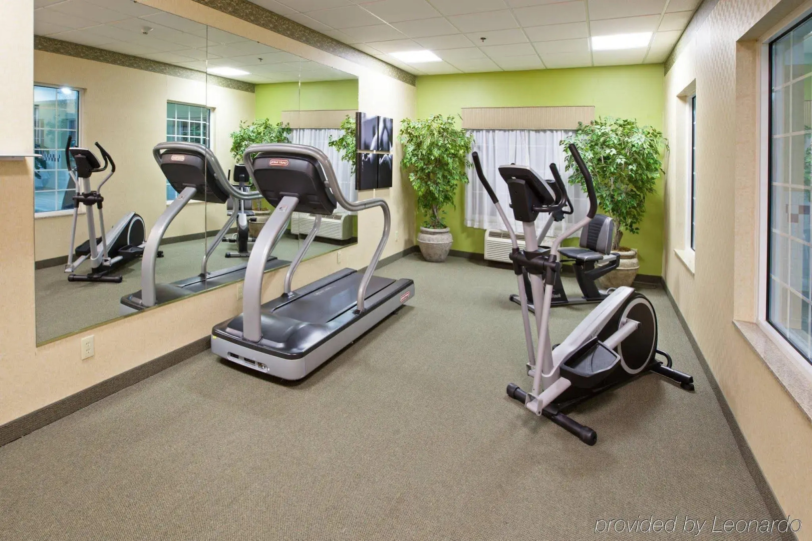 Red Roof Inn & Suites Berea