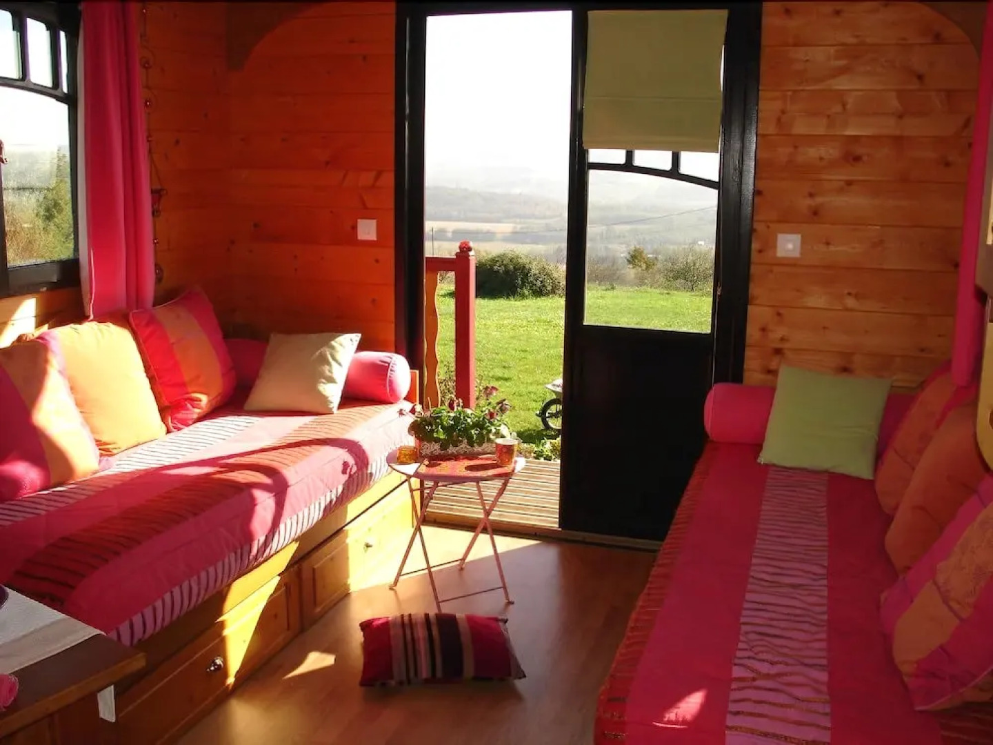 Camping Domaine Provencal - Roulottes