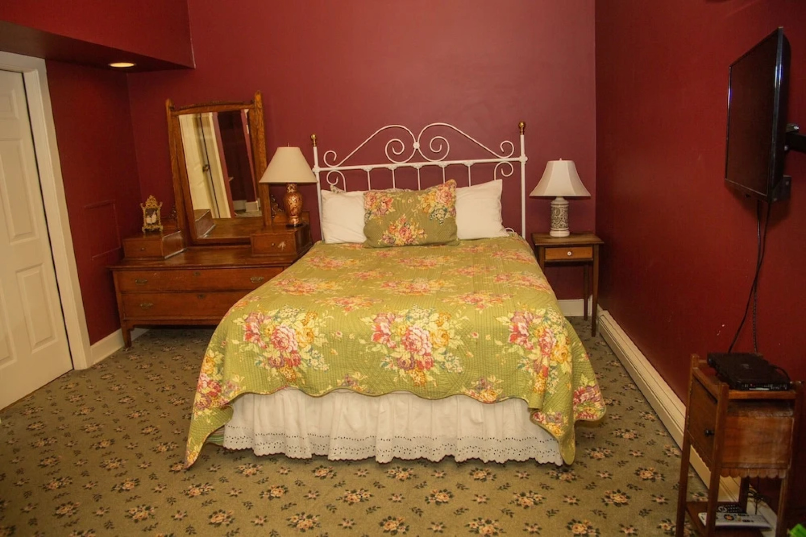Sylvan Inn Bed & Breakfast