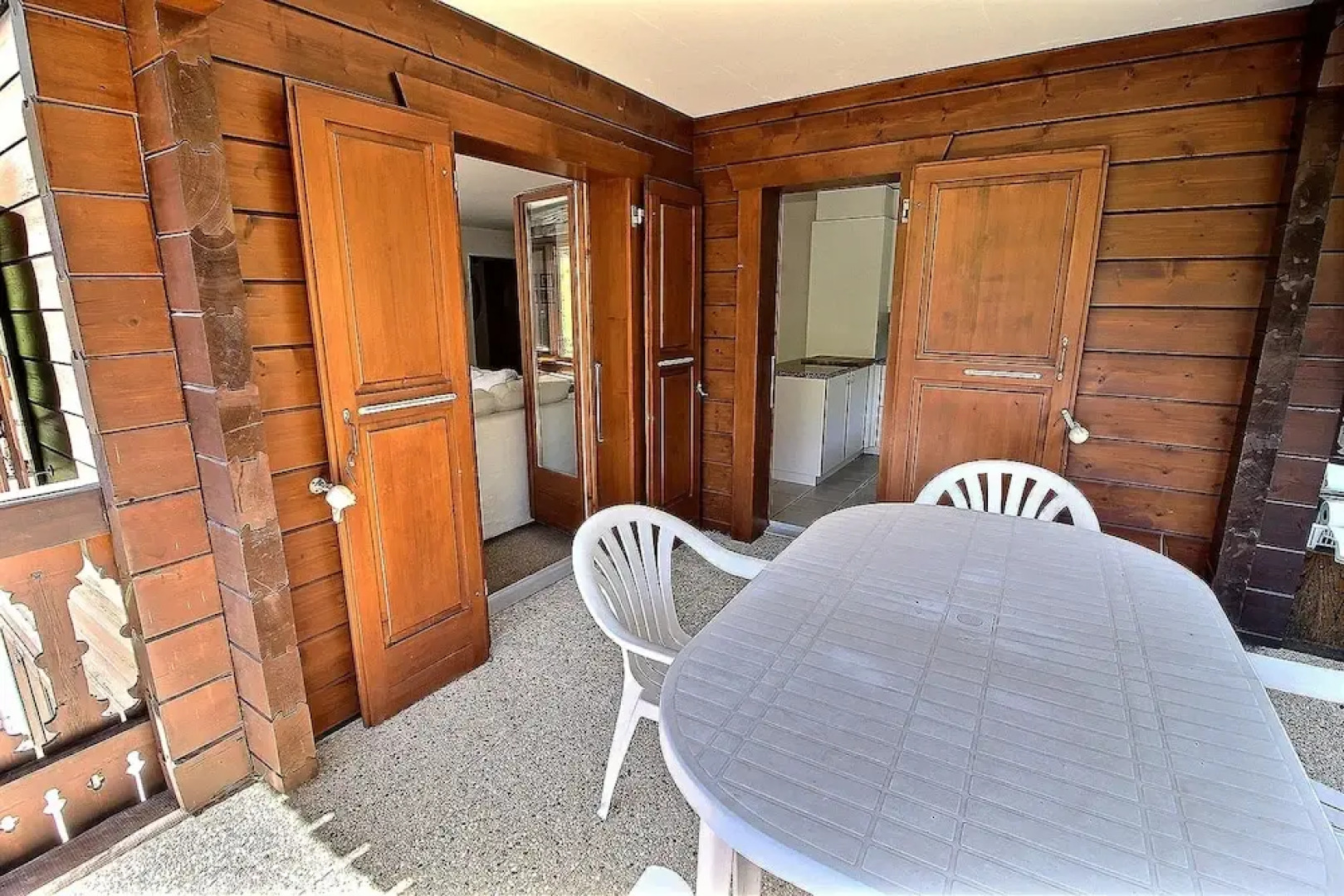 35 Rooms Apartment at 300m From the Cableway