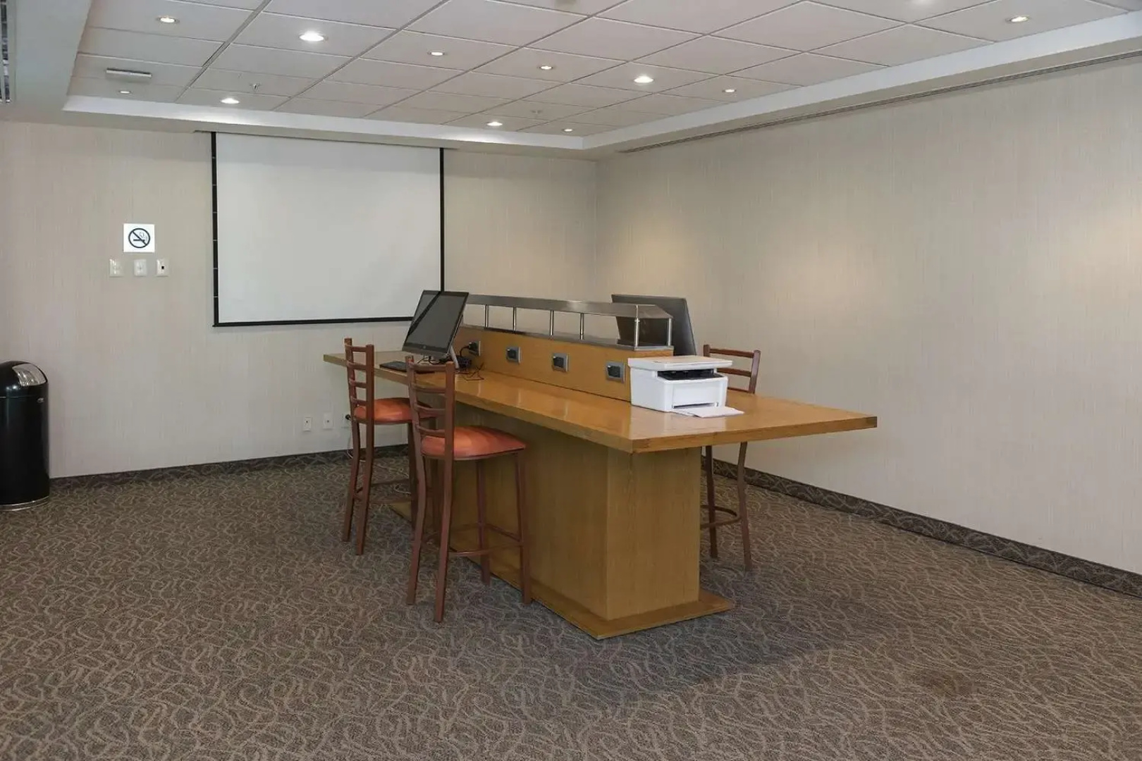 Excellence Express & Suites