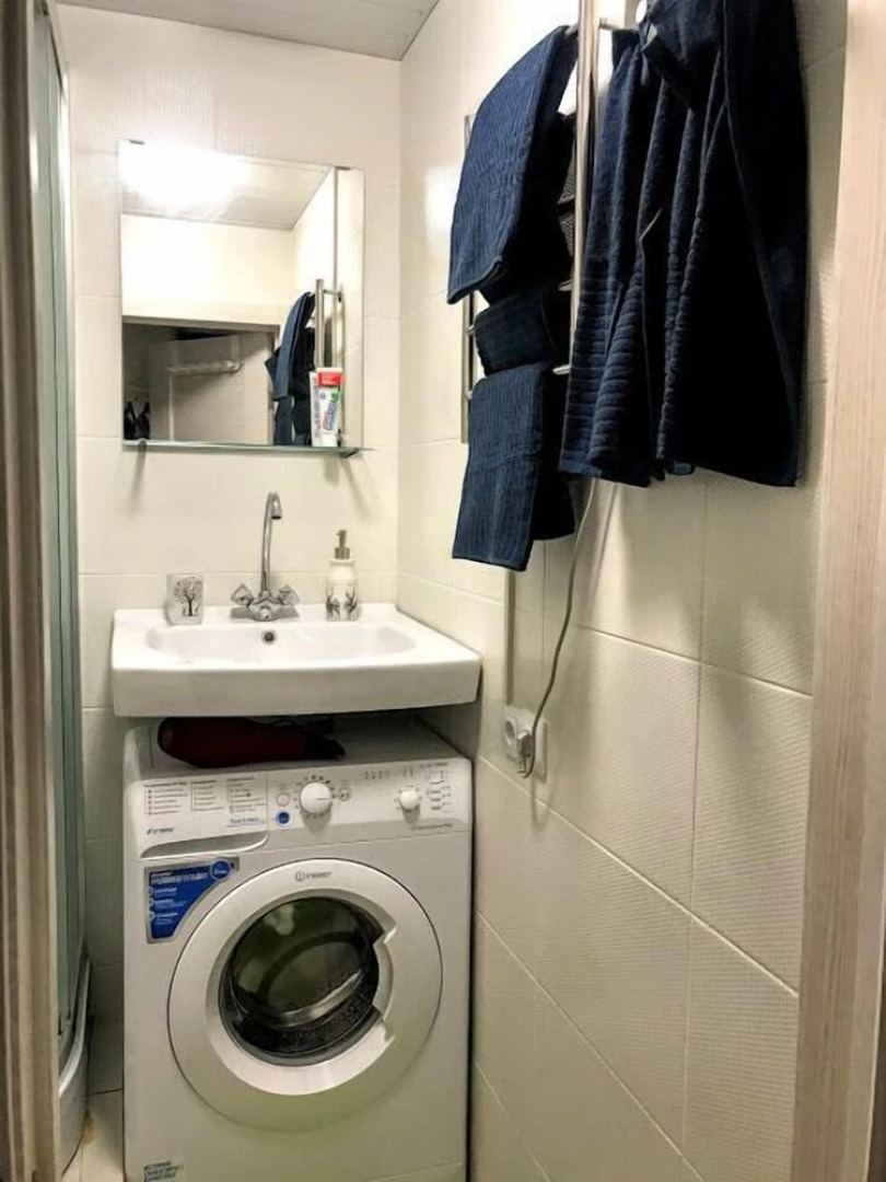 Апартаменты в центре на ул. Пологой, 17