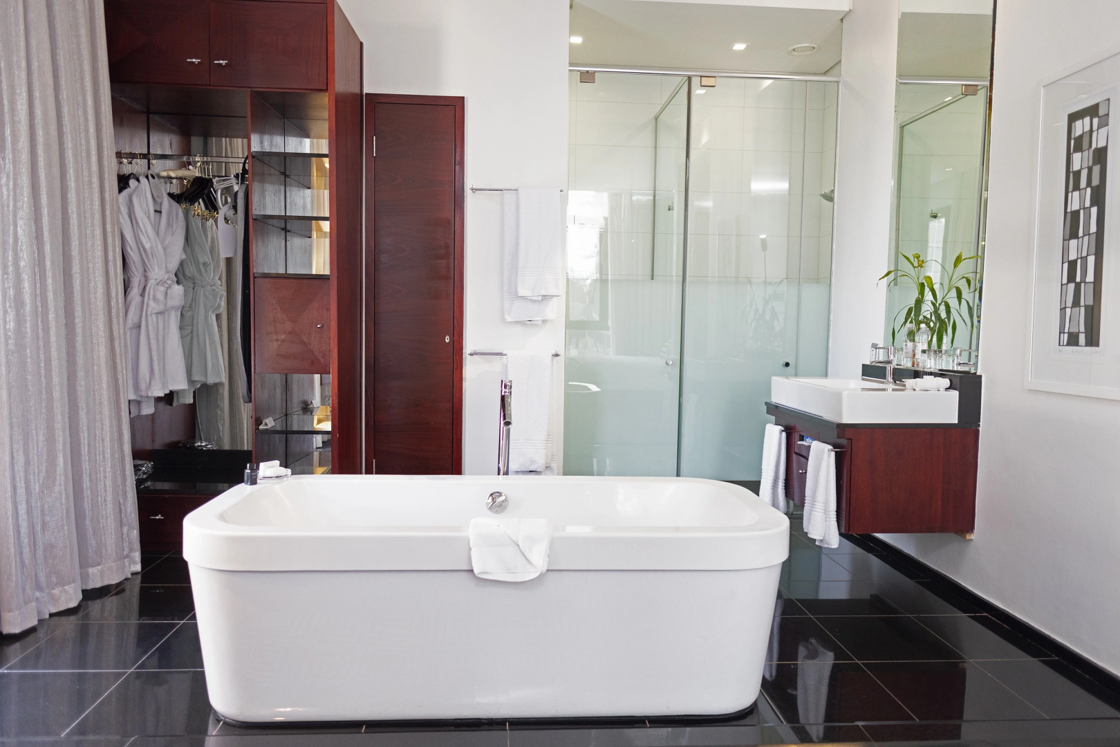 Davinci Hotel And Suites On Nelson Mandela Square