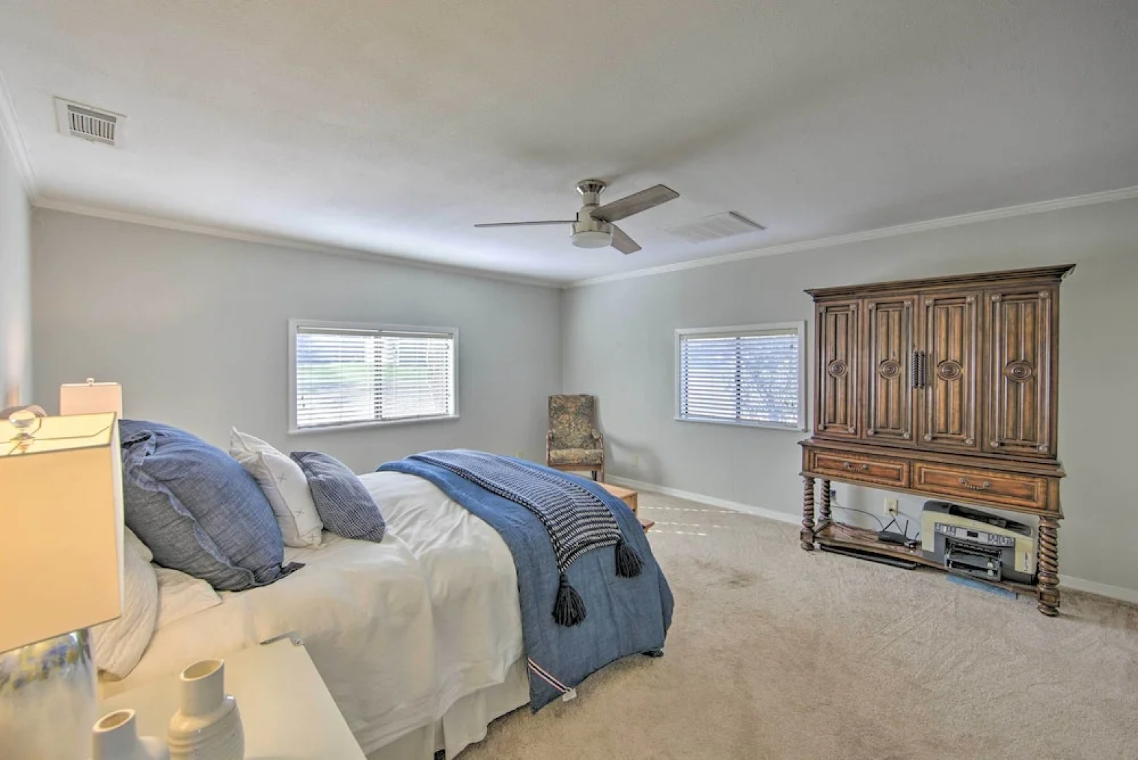 Stunning Lakefront Home: Hot Tub & Game Room!