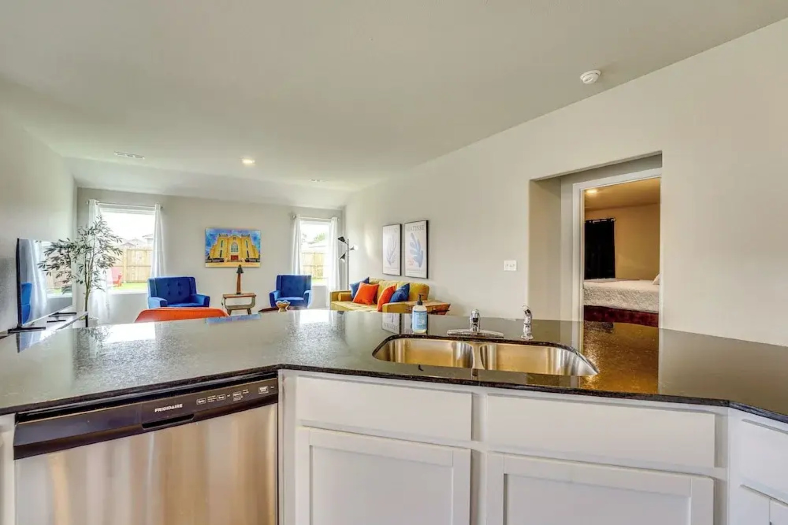 2 Mi to Dtwn: Siloam Springs Home w/ Fire Pit