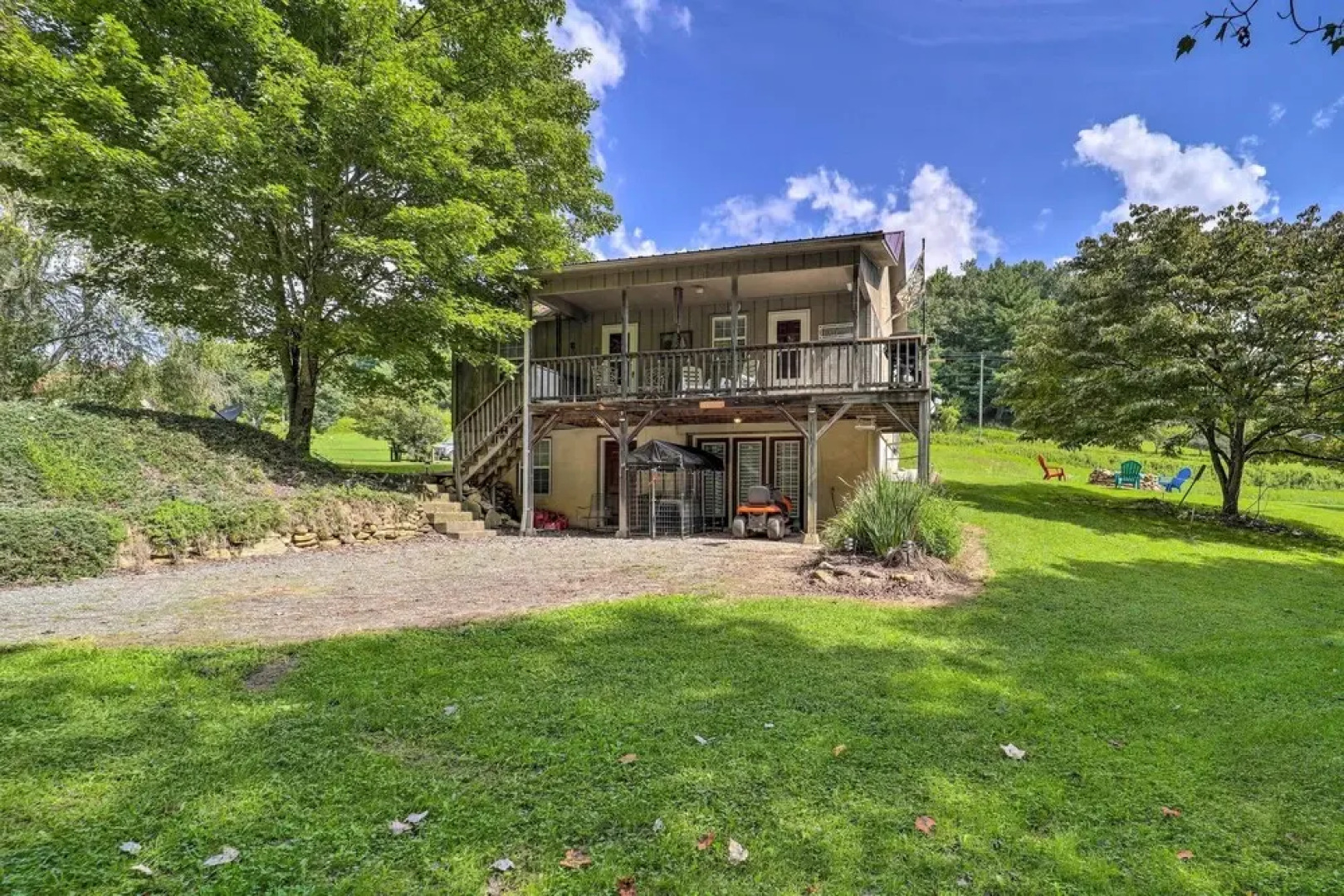 Deep Gap Cottage w/ Fire Pits - Hike & Ski!