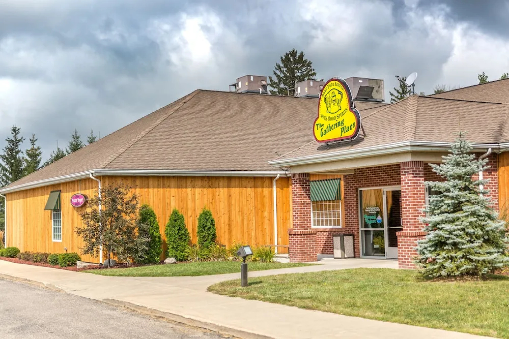 Econo Lodge Inn And Suites