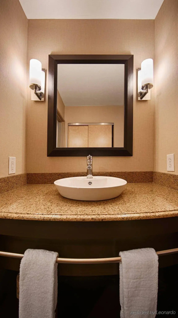 Sonesta Essential Indianapolis Airport