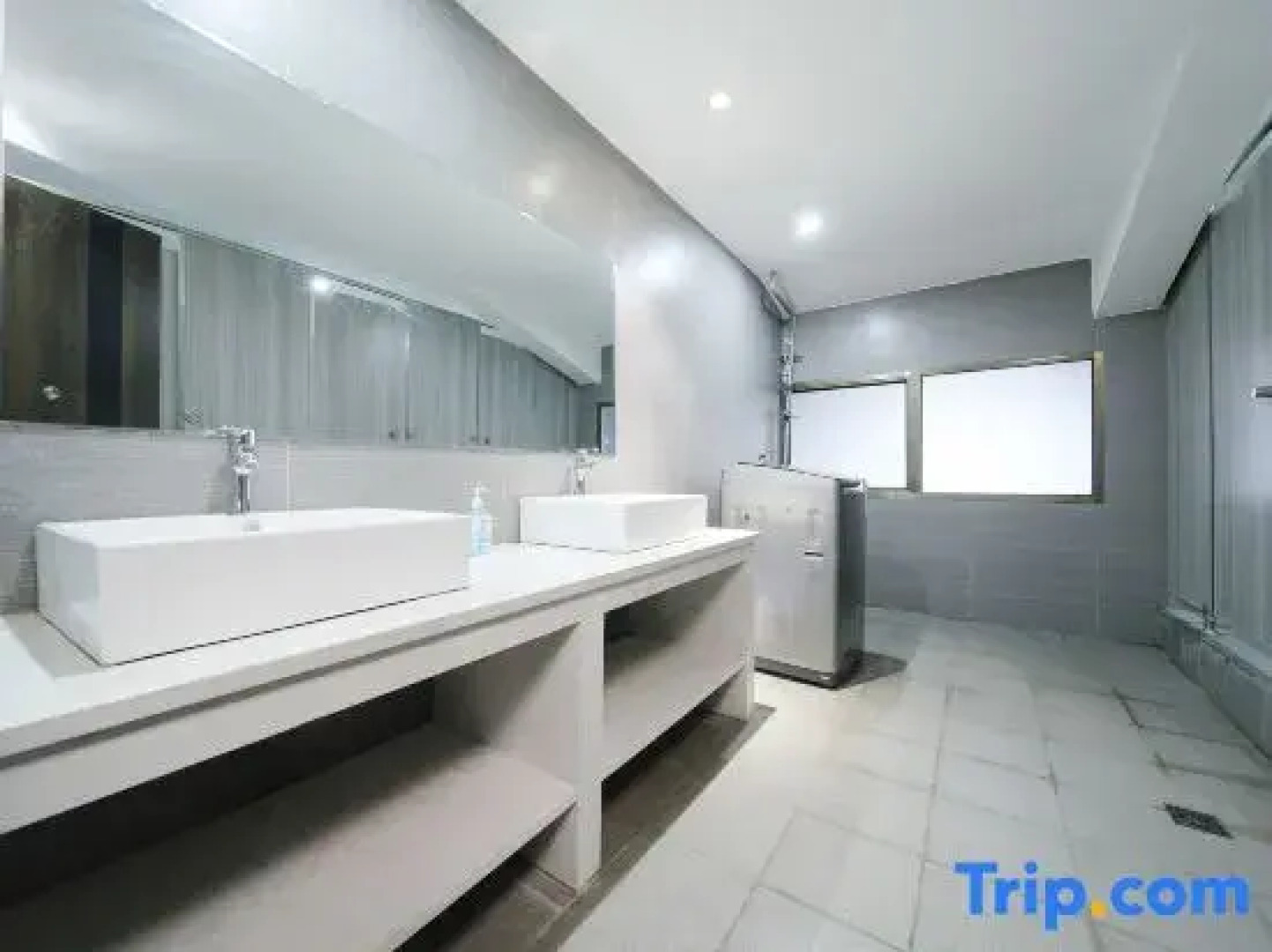 Ruixi International Hotel (Guang'an Railway Station Branch)