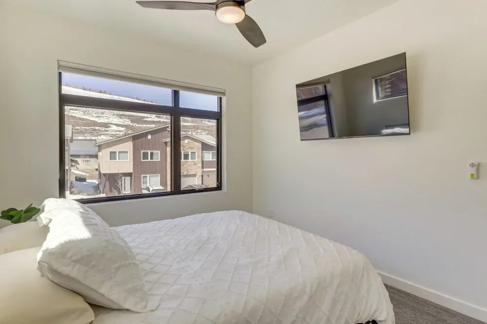 Walk to Ski Lift: Granby Ranch Family Retreat!