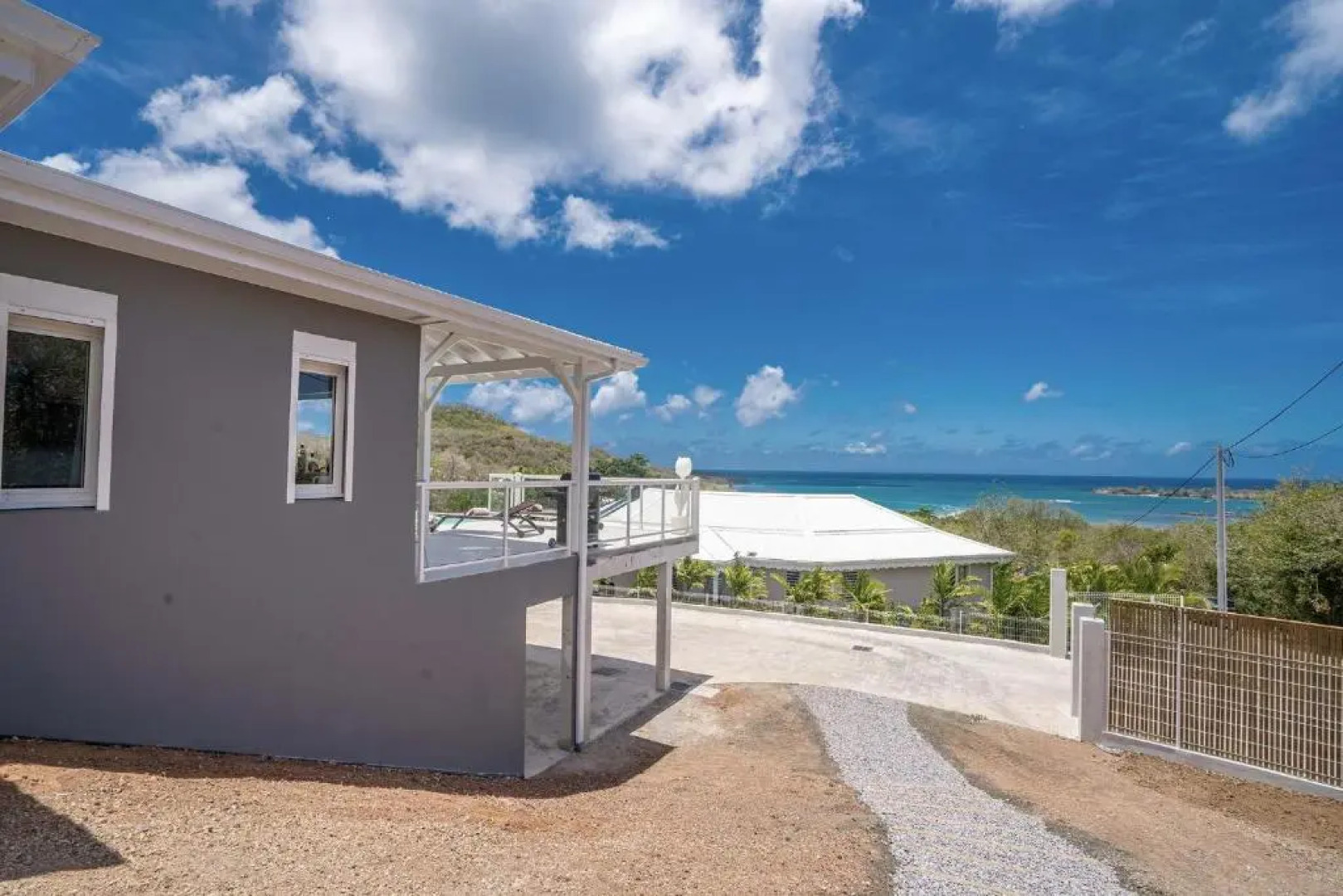 Villa Martinique Diamant, resplendissante, 3ch, piscine, vue mer
