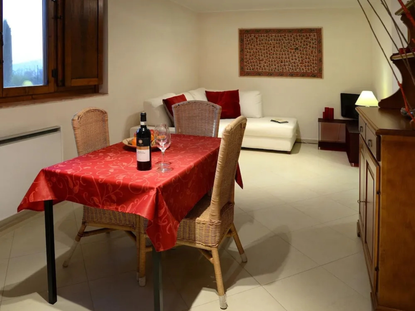 Tuscan Hideaway With Pool