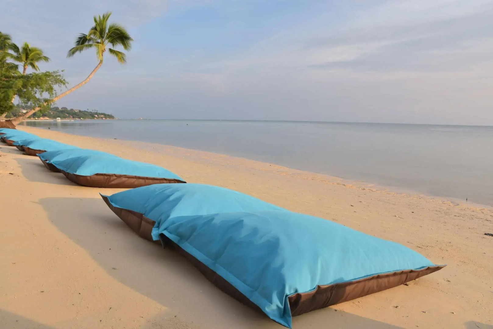 Blu' Beach Bungalows