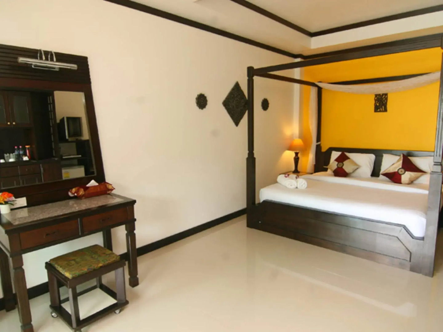 Sand Sea Beach Resort