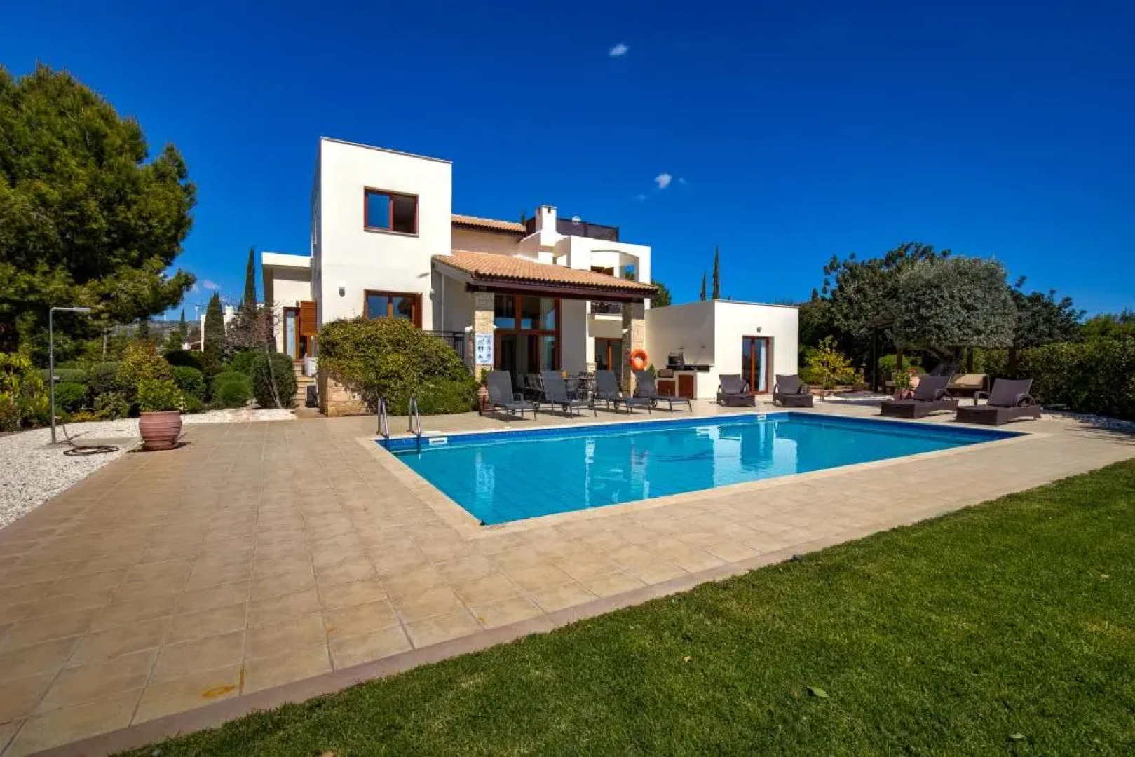 Villa Calantha 93 Aphrodite Hills