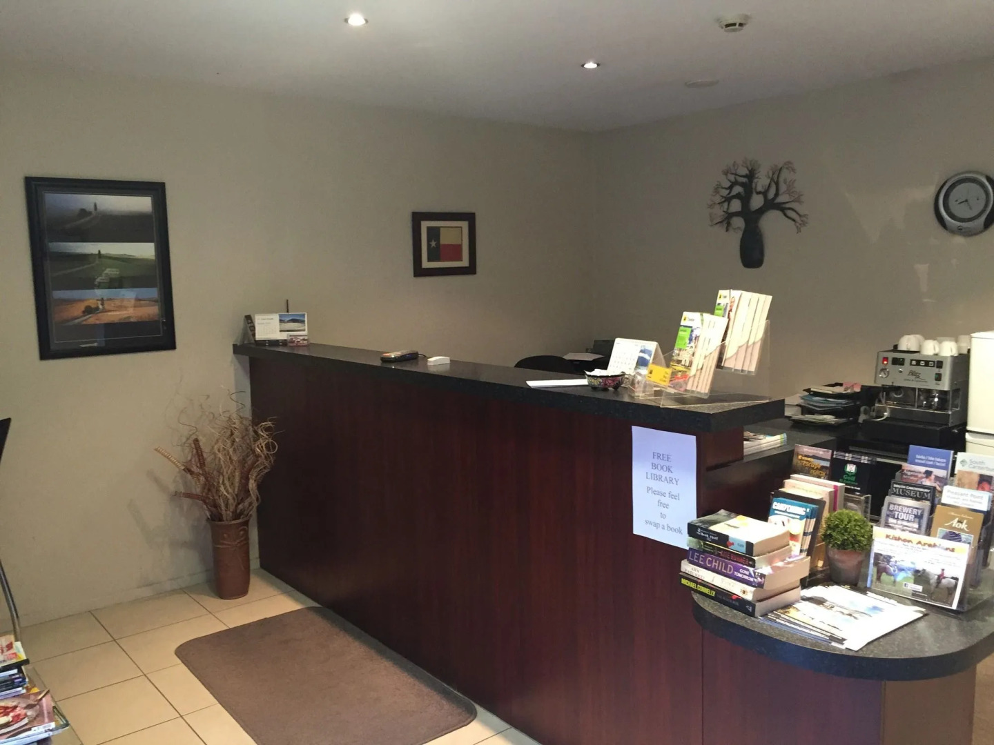 ASURE Avenue Motor Lodge