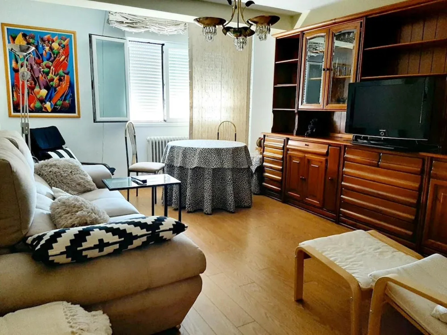 Apartment With 4 Bedrooms in Soria