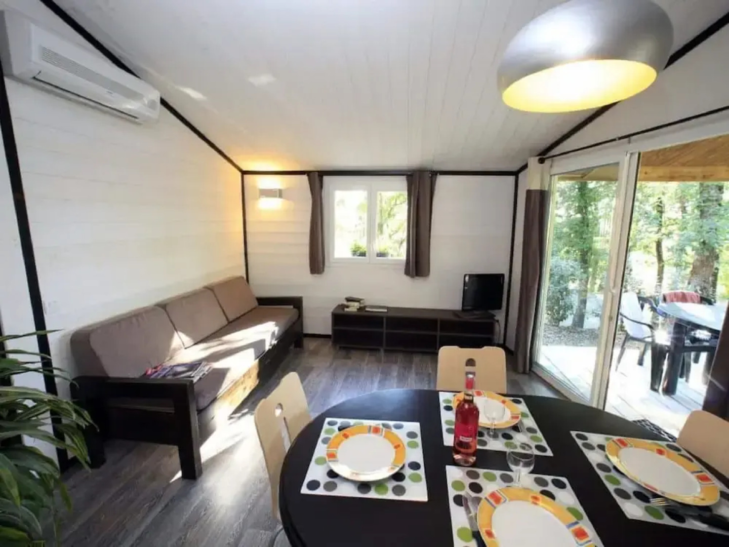 Attractive Chalet on a Hill in Monclar-de-quercy