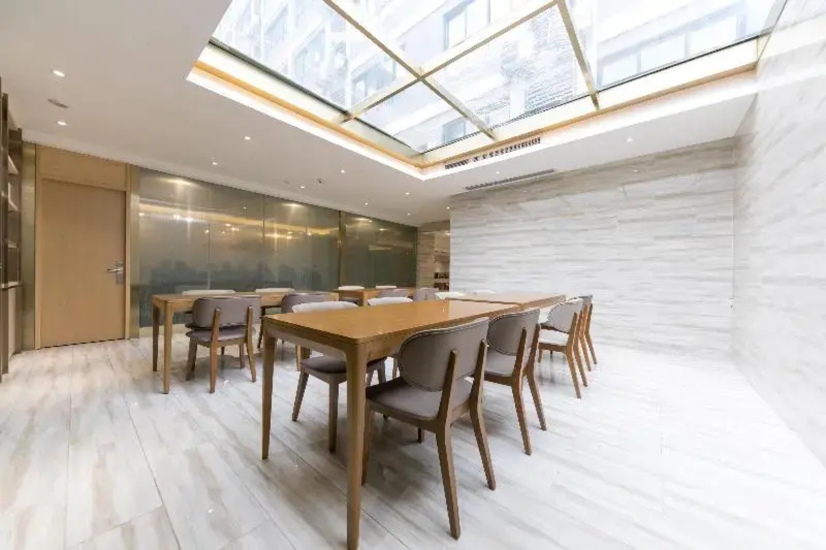 Ji Hotel (Tongchuan Yaozhou District Government)