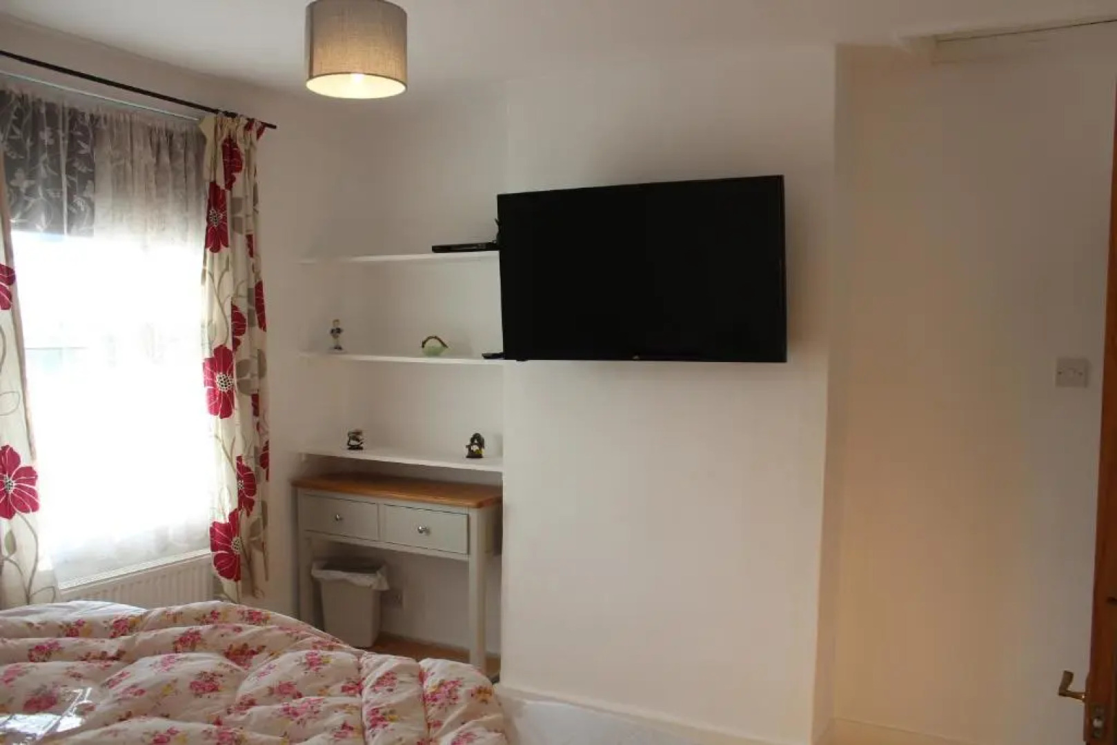 Deal Cottage 5 minutes walk to the beach & Town centre