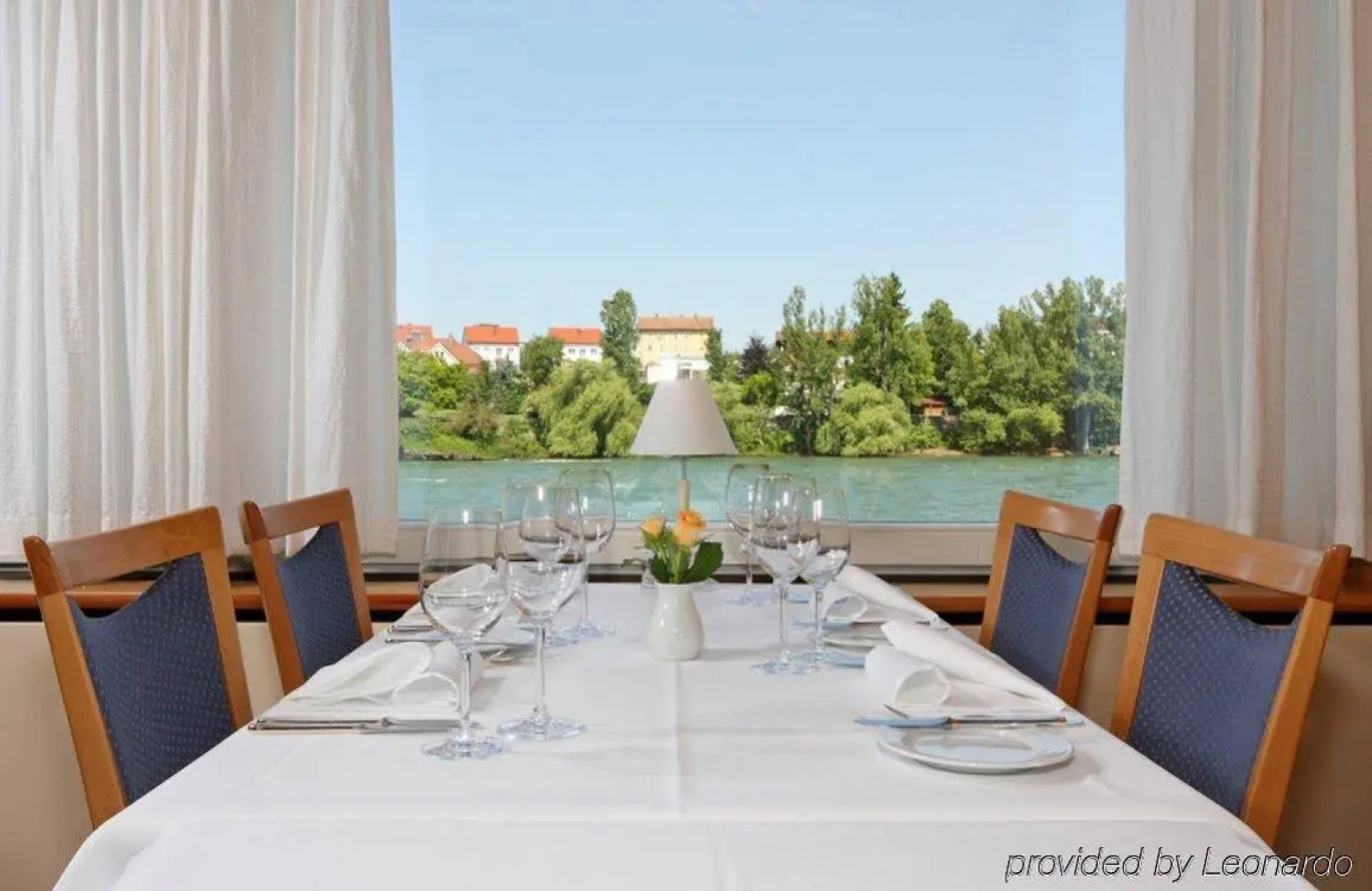 Hotel Schiff am Rhein