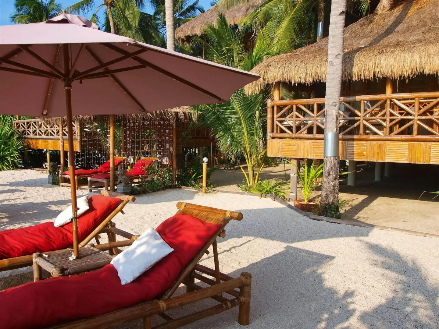 The Coral Blue Oriental Beach Villas & Suites